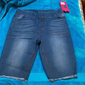 Bermuda Jean shorts